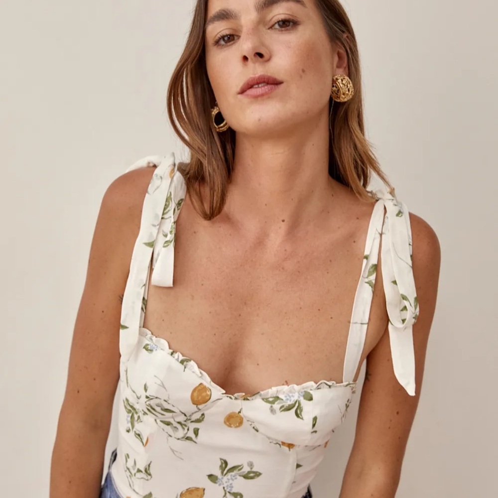 Reformation Blanca top in red